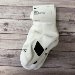 Nike Elite Everyday Crew Socks Wmn 4-6 Youth 3Y-5Y 3 pair White Basketball